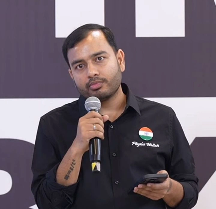 Net Worth of Alakh Pandey